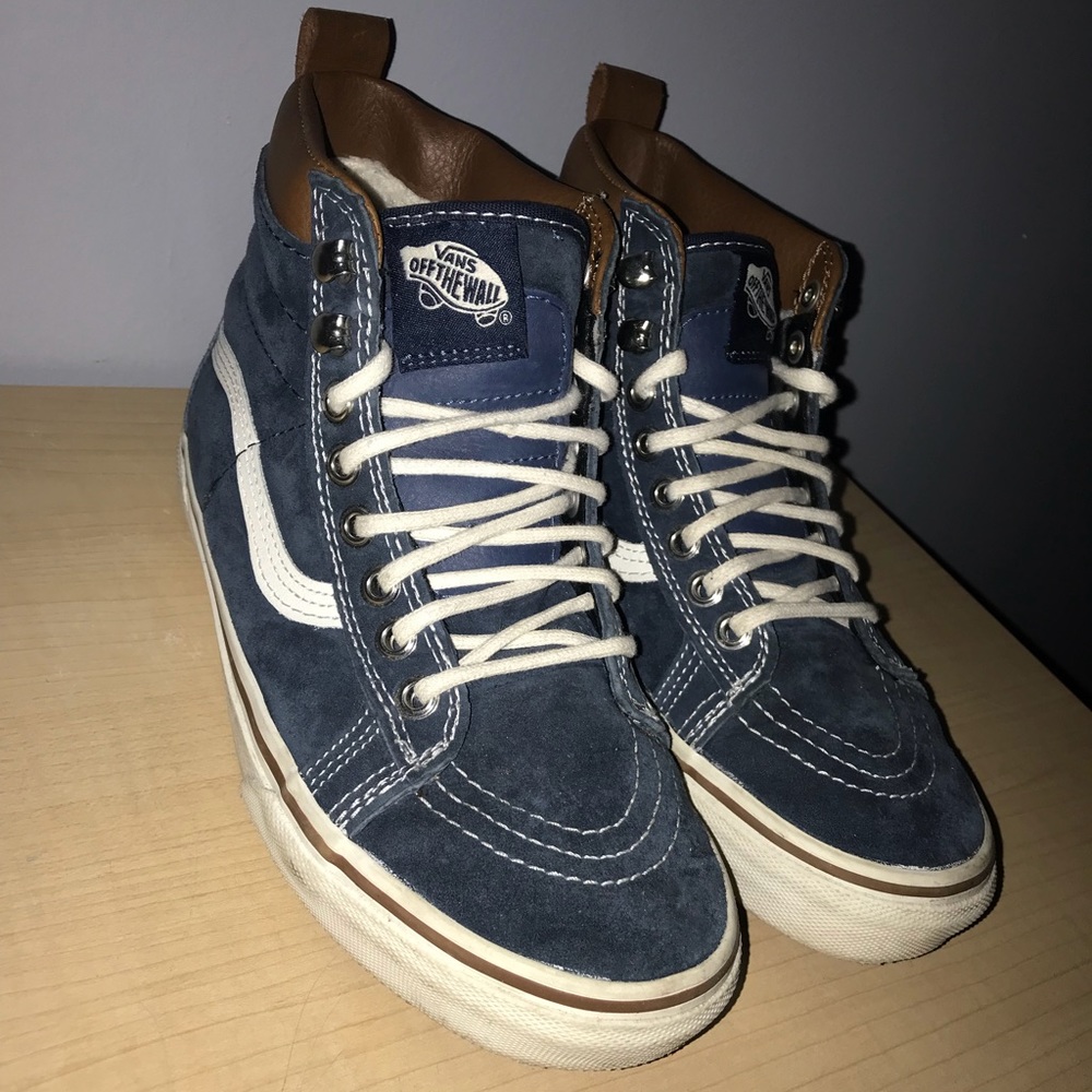 SK8-HI Weatherized Vans